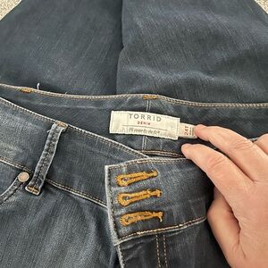 Torrid skinny jeans